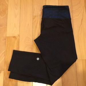 Black lululemon crop athletic pants